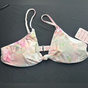 Dippin' Daisy's Zen Bikini Top NWT  Size L